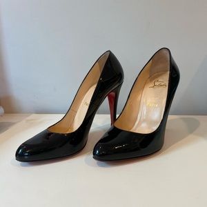 Barely worn size 40 patent leather Christian Louboutin heels